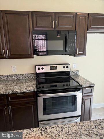 2242 N CARLISLE ST, Philadelphia, PA 19132