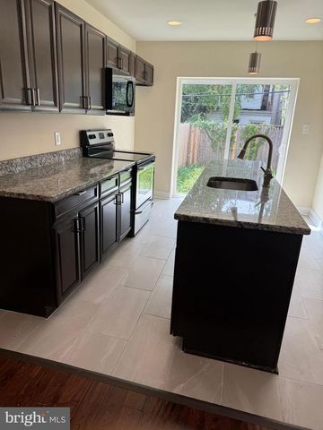 2242 N CARLISLE ST, Philadelphia, PA 19132