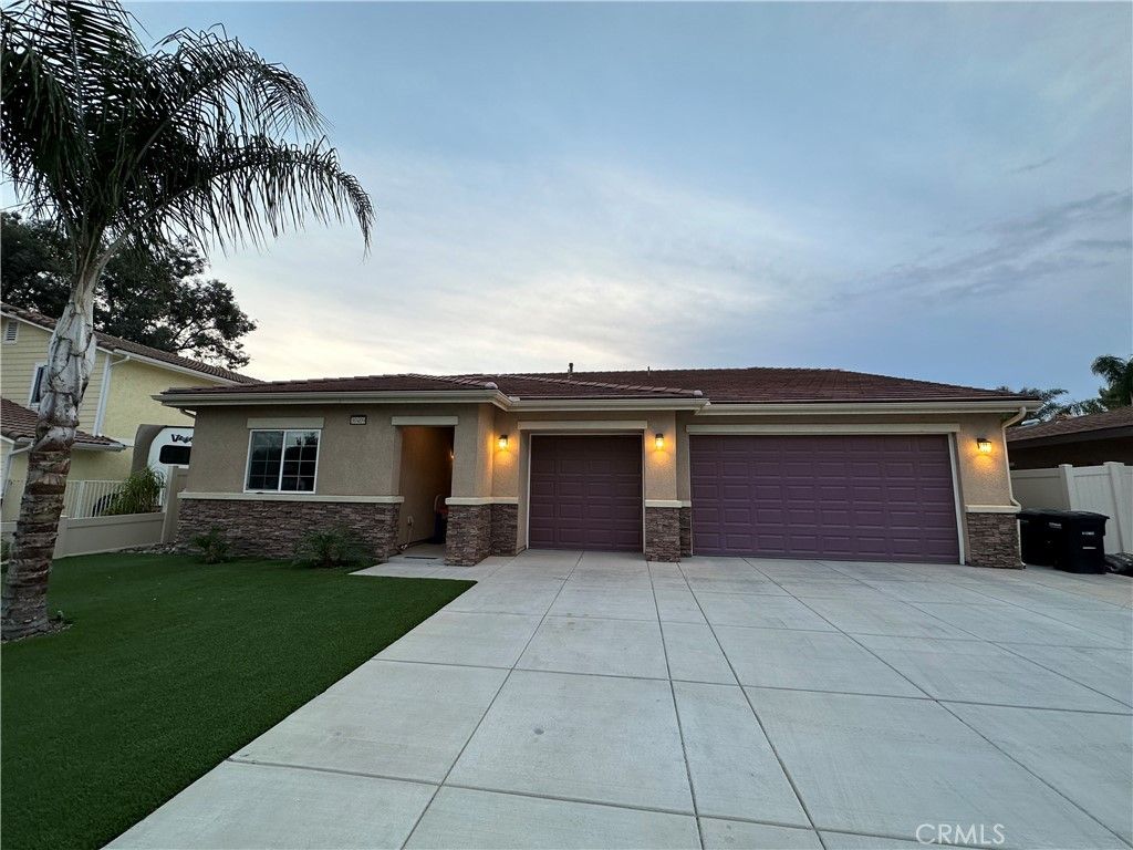 30409 Gulf Stream, Canyon Lake, CA 92587