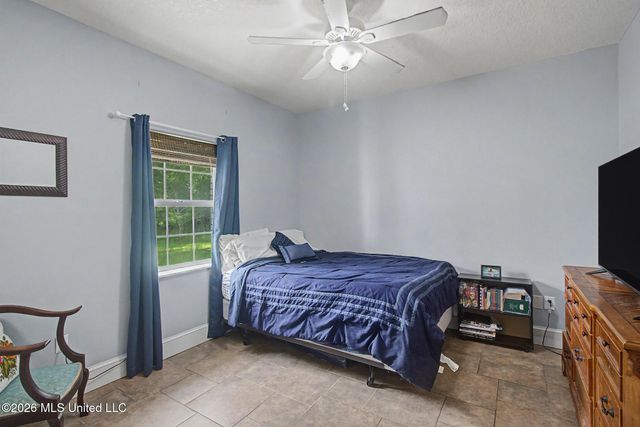 11353 Hattie K Drive, Biloxi, MS 39532