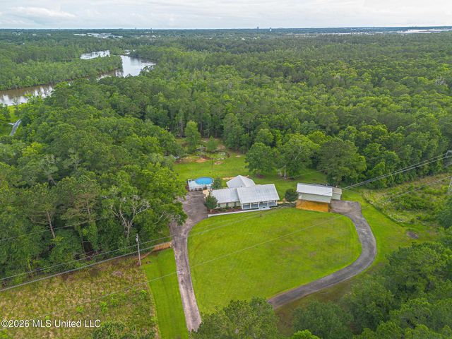 11353 Hattie K Drive, Biloxi, MS 39532