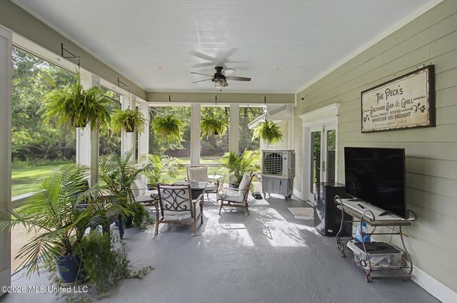 11353 Hattie K Drive, Biloxi, MS 39532
