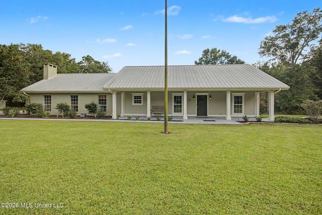 11353 Hattie K Drive, Biloxi, MS 39532
