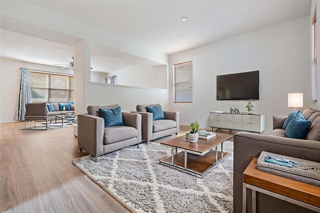 6327 CHERRY BLOSSOM TRAIL, Gibsonton, FL 33534