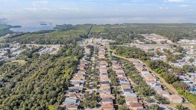 6327 CHERRY BLOSSOM TRAIL, Gibsonton, FL 33534