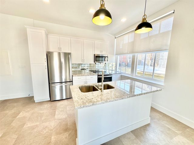 2102 Mechanic Street 205, Galveston, TX 77550