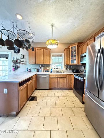 2497 Upper Copper Creek Road, Castlewood, VA 24224