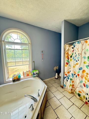 2497 Upper Copper Creek Road, Castlewood, VA 24224