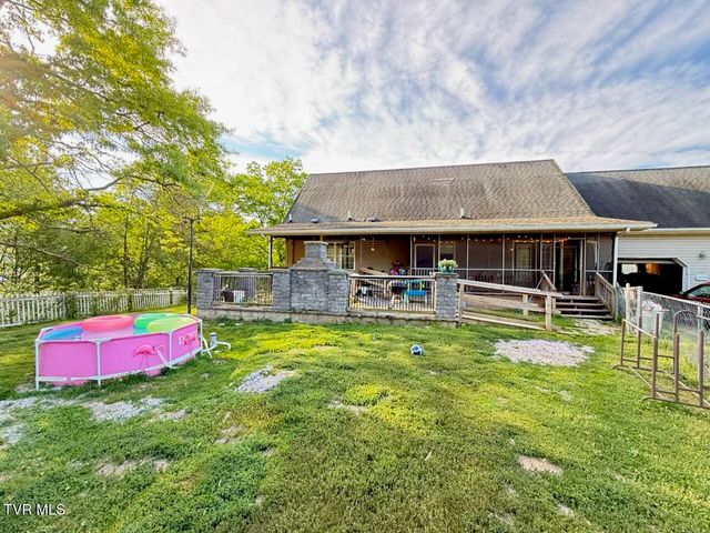 2497 Upper Copper Creek Road, Castlewood, VA 24224