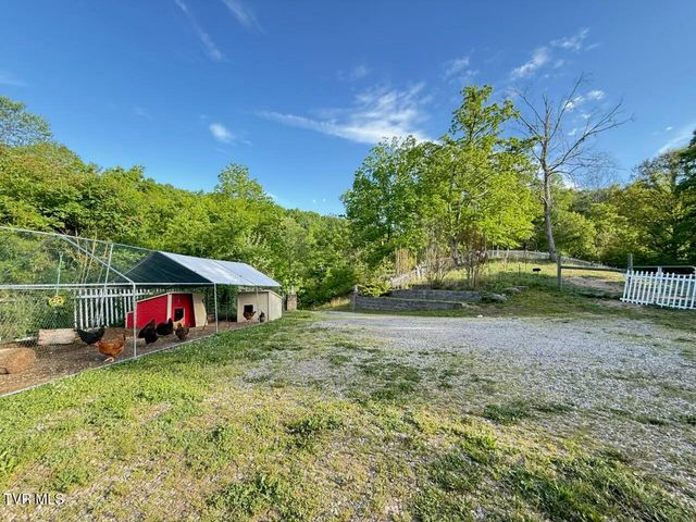 2497 Upper Copper Creek Road, Castlewood, VA 24224