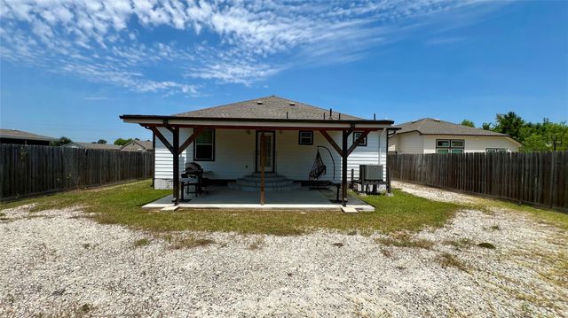 186 Road 5210, Cleveland, TX 77327