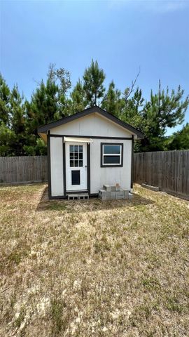186 Road 5210, Cleveland, TX 77327