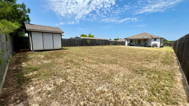 186 Road 5210, Cleveland, TX 77327