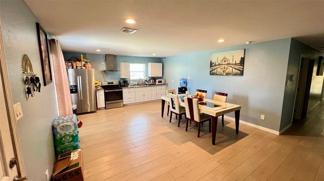 186 Road 5210, Cleveland, TX 77327