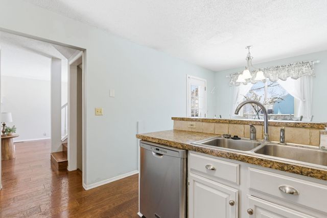 2238 N Amarado St, Wichita, KS 67205