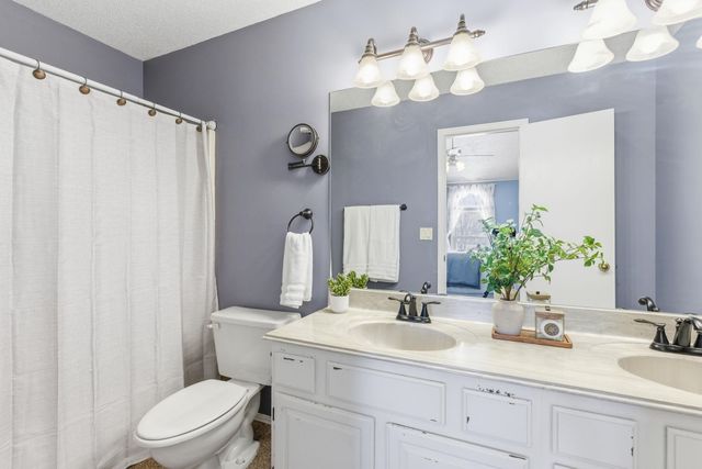 2238 N Amarado St, Wichita, KS 67205