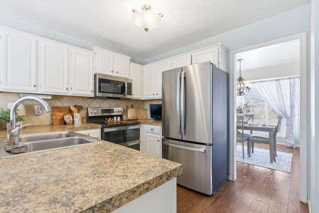 2238 N Amarado St, Wichita, KS 67205