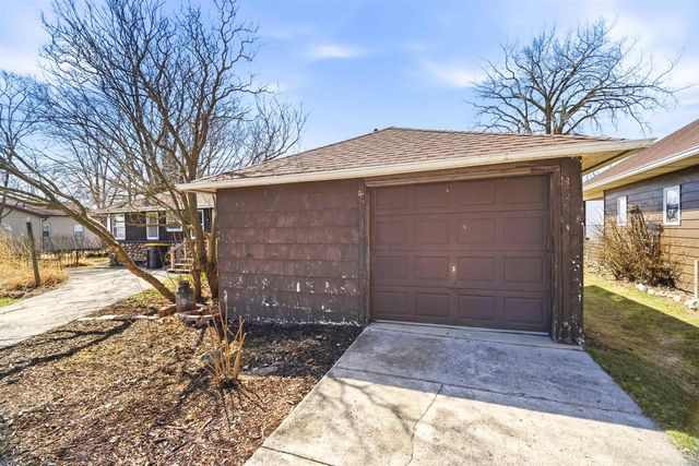 805 PARAMOUNT DRIVE, Chilton, WI 53014