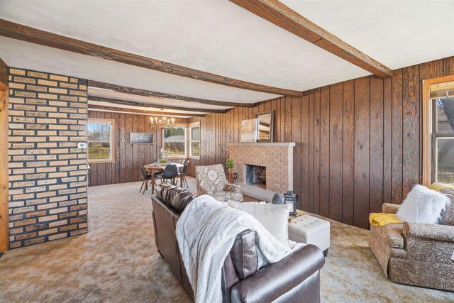805 PARAMOUNT DRIVE, Chilton, WI 53014