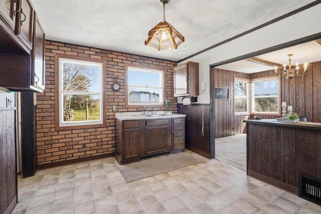 805 PARAMOUNT DRIVE, Chilton, WI 53014