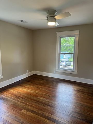 401 Berrien Street, Buchanan, MI 49107