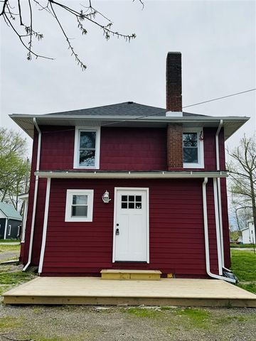 401 Berrien Street, Buchanan, MI 49107