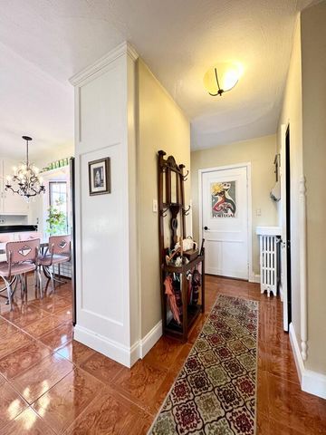 3964 Stowell AVENUE, Shorewood, WI 53211