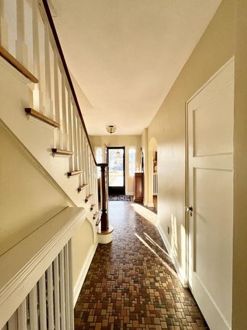 3964 Stowell AVENUE, Shorewood, WI 53211