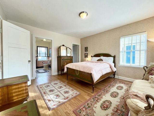 3964 Stowell AVENUE, Shorewood, WI 53211