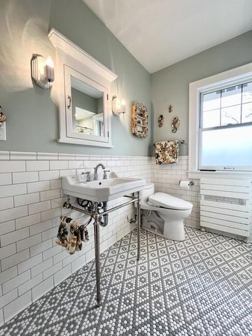 3964 Stowell AVENUE, Shorewood, WI 53211