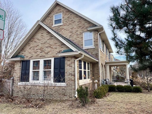 3964 Stowell AVENUE, Shorewood, WI 53211