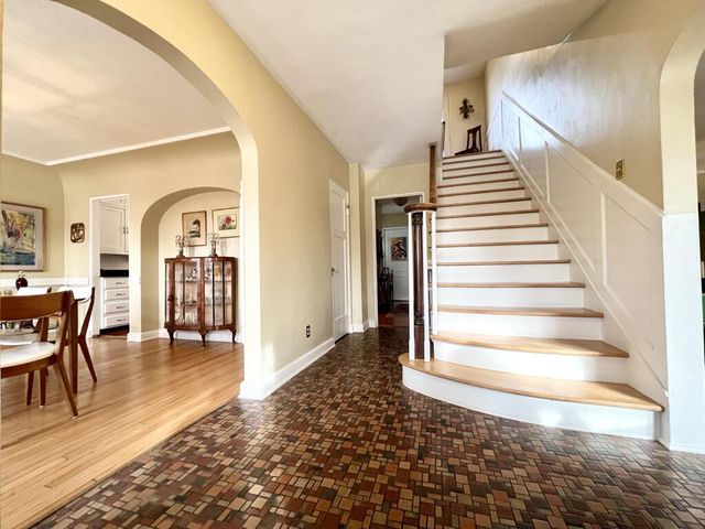 3964 Stowell AVENUE, Shorewood, WI 53211