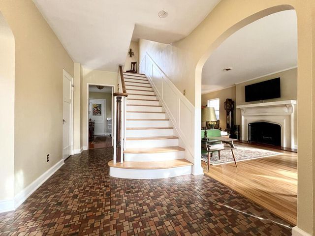 3964 Stowell AVENUE, Shorewood, WI 53211