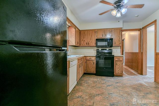 1941 Trenton Avenue, Manchester, NJ 08759