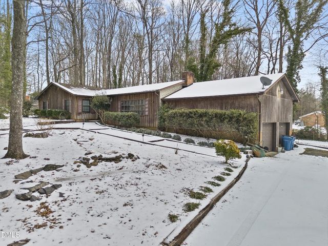 4804 Sidney Lane, Mcleansville, NC 27301