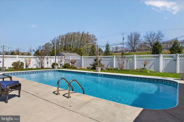 13 BLUE JAY WAY, Annville, PA 17003