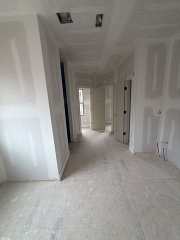 1280 Reda Dr, Clarksville, TN 37042