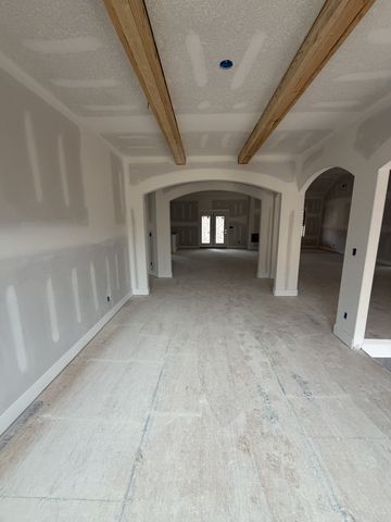 1280 Reda Dr, Clarksville, TN 37042