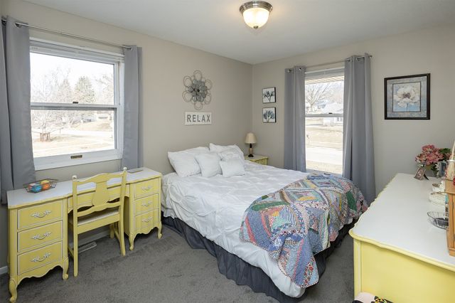 618 45th Street, West Des Moines, IA 50265