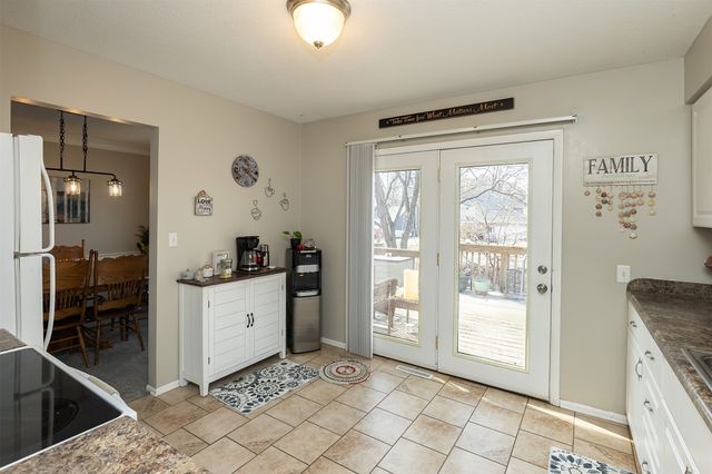 618 45th Street, West Des Moines, IA 50265