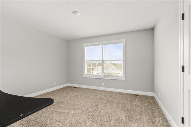 801 NW Hickory Ridge Drive, Grain Valley, MO 64029