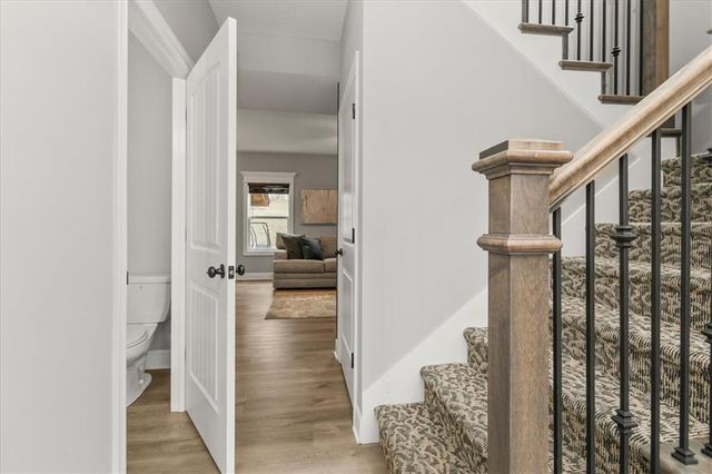 801 NW Hickory Ridge Drive, Grain Valley, MO 64029