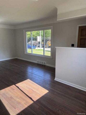 28739 Grandon Street, Livonia, MI 48150