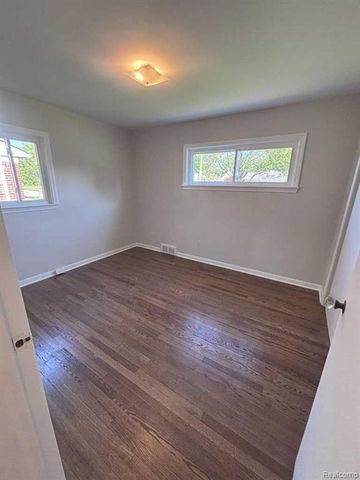28739 Grandon Street, Livonia, MI 48150