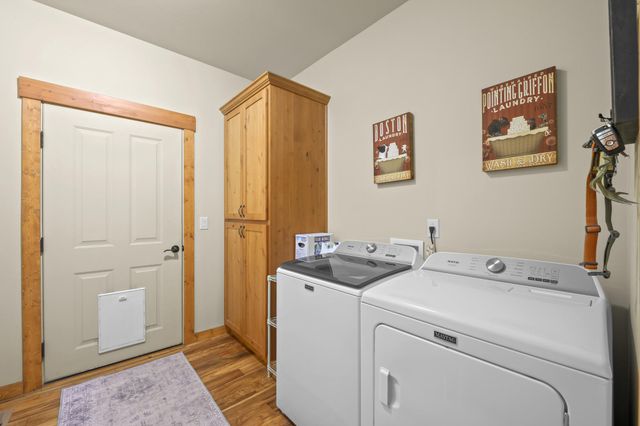 220 NW 28th Street, Redmond, OR 97756