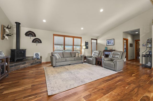 220 NW 28th Street, Redmond, OR 97756