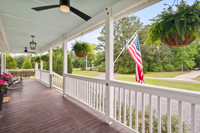 4047 Crestmont Street, Meggett, SC 29449