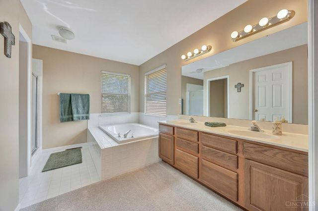 6716 Charleston Run Court, Deerfield Twp., OH 45040