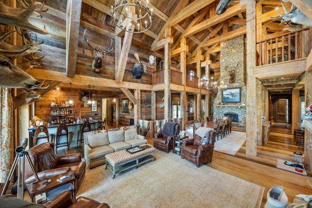 605 Red Oak Rd, Petersburg, TN 37144