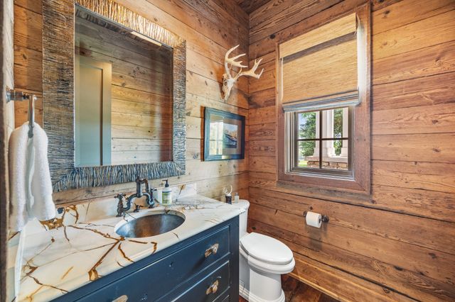 605 Red Oak Rd, Petersburg, TN 37144